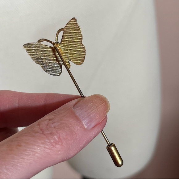 Vintage White floral Guillouche enamel Butterfly feminine Gold stick pin - Picture 8 of 13